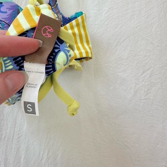 Insanely Cute Bikini - Picture 4 of 5